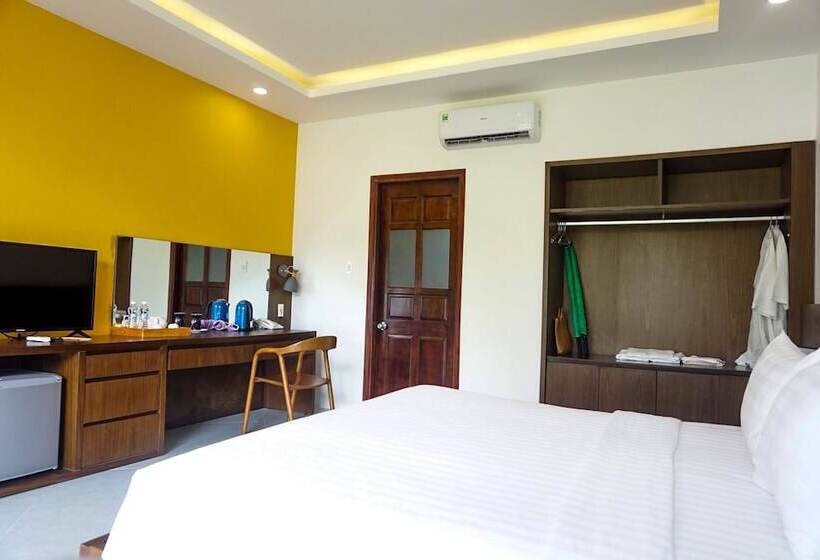 اتاق لوکس با چشمانداز استخر, Kingo Retreat Resort