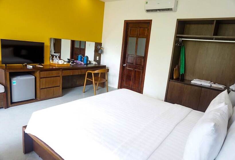 اتاق لوکس با چشمانداز استخر, Kingo Retreat Resort