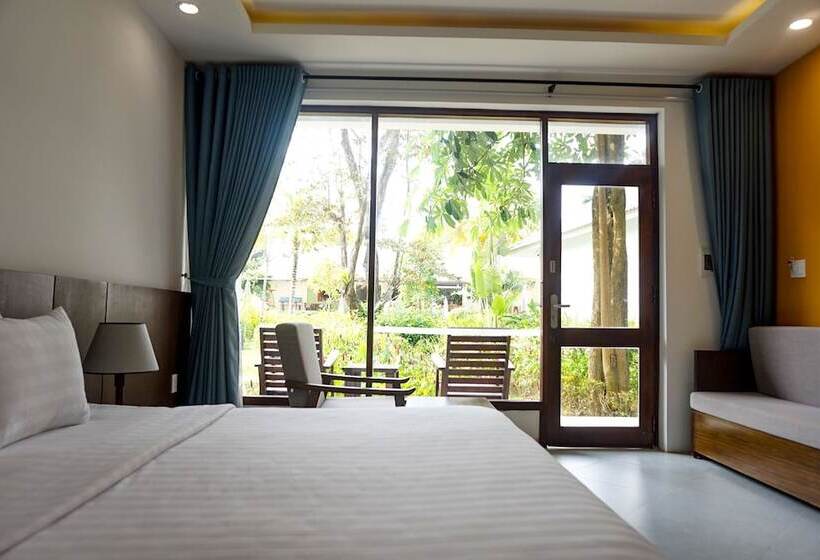 اتاق لوکس با چشمانداز استخر, Kingo Retreat Resort