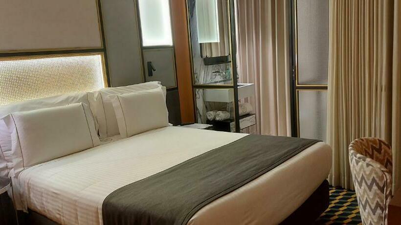 اتاق لوکس, The Convo Porto Hotel & Apartment