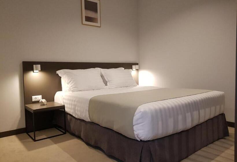 标准间, Novo Boutique