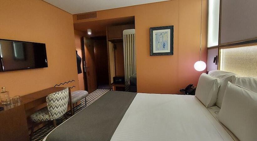 اتاق لوکس, The Convo Porto Hotel & Apartment