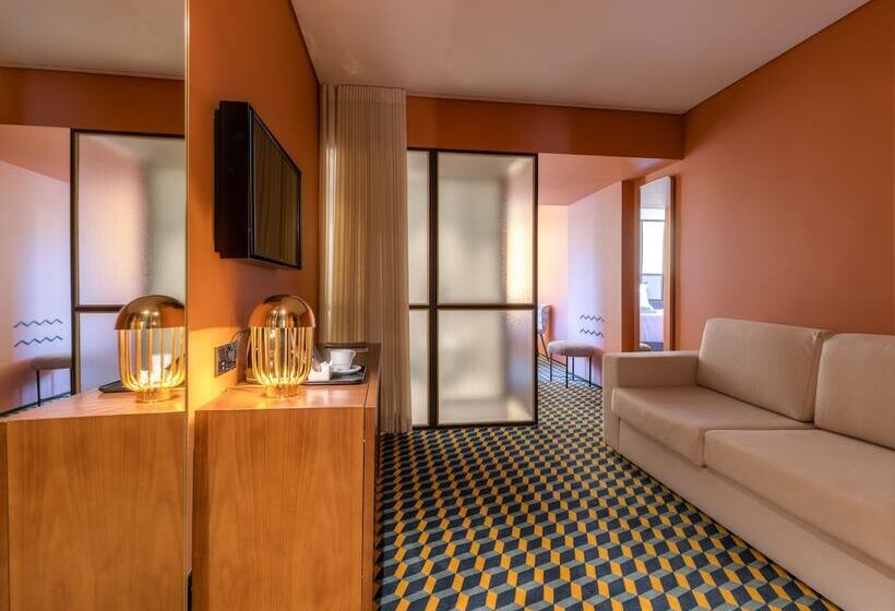 سوییت سوپریور, The Convo Porto Hotel & Apartment