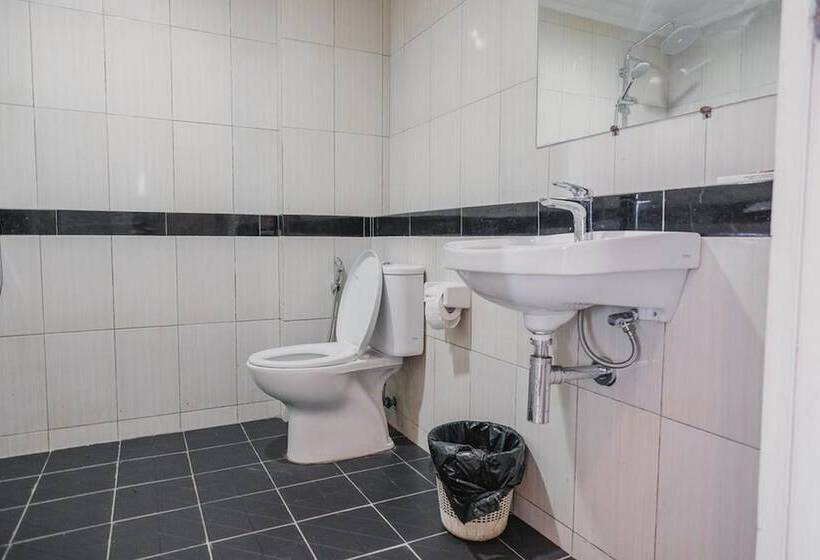 Номер Стандарт, Reddoorz Plus Near Pelabuhan Merak
