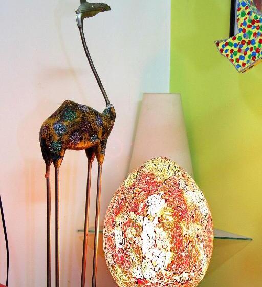 اتاق خانوادگی, The Blue House Gerasa