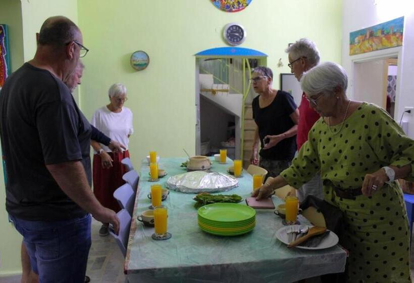 اتاق استاندارد, The Blue House Gerasa