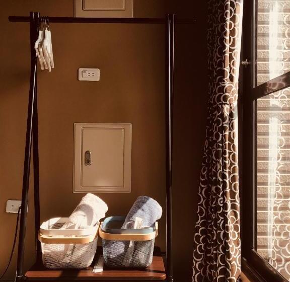 اتاق استاندارد با سرویس بهداشتی مشترک, Hello Guesthouse