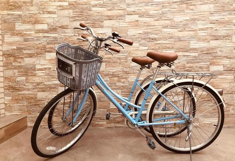 اتاق استاندارد با سرویس بهداشتی مشترک, Hello Guesthouse