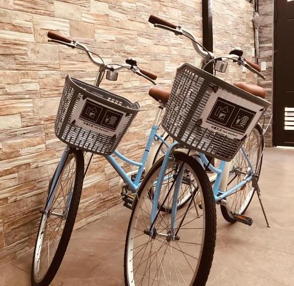 اتاق استاندارد با سرویس بهداشتی مشترک, Hello Guesthouse