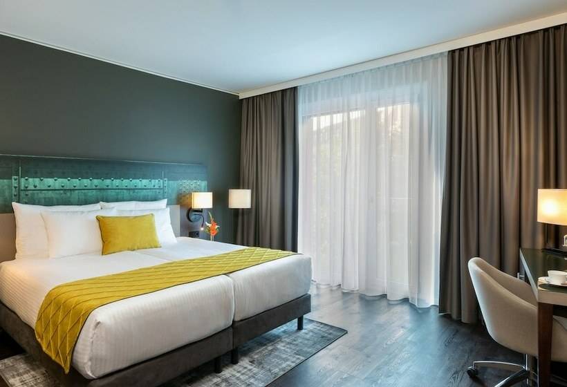 חדר קומפורט לשלושה, Leonardo Hotel Dortmund
