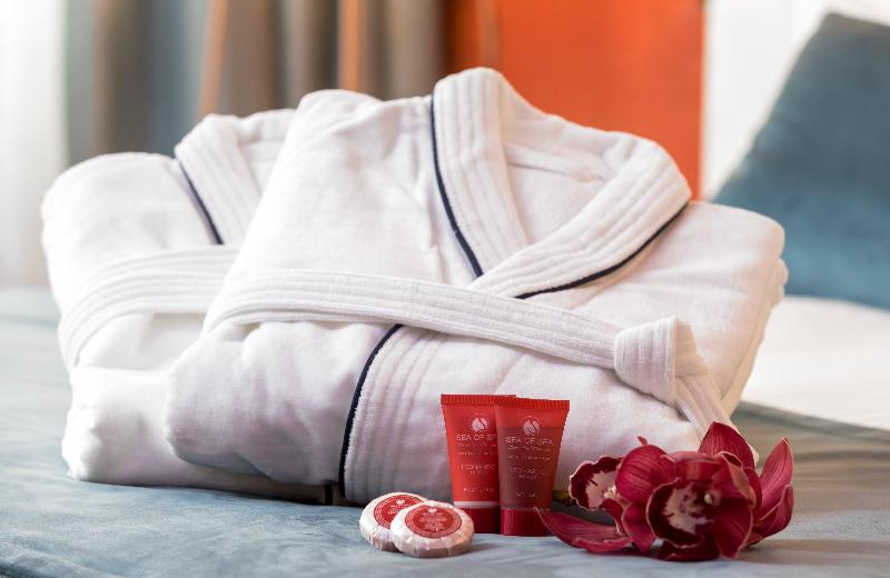 Трехместный Номер Deluxe, Leonardo Hotel Zurich Airport