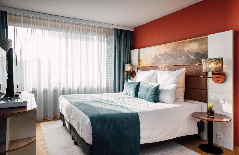Quarto Triplo Deluxe, Leonardo Hotel Zurich Airport