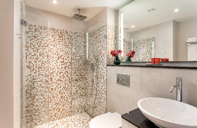 舒适型房间, Leonardo Hotel Zurich Airport