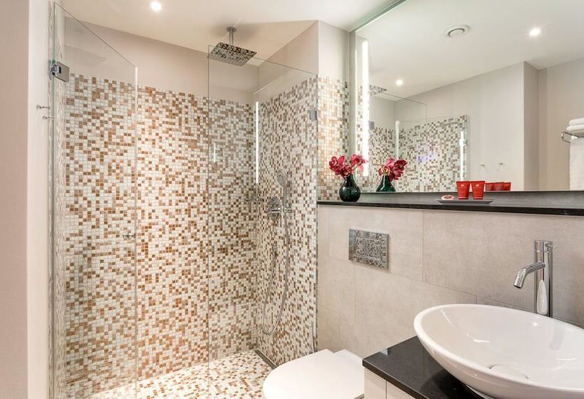 豪华房间, Leonardo Hotel Zurich Airport