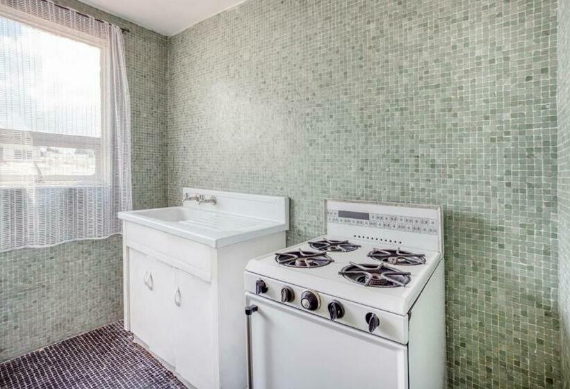 اتاق استاندارد چهار تخته, Suites Puebla