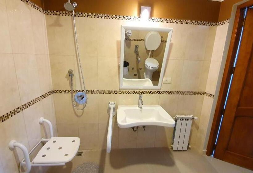 חדר סטנדרט מותאם לאדם עם מוגבלויות, Vitalia