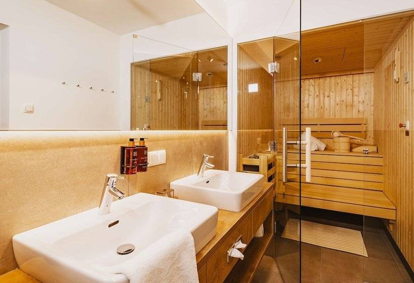 Пентхаус Люкс, Elements Resort Zell Am See; Bw Signature Collection