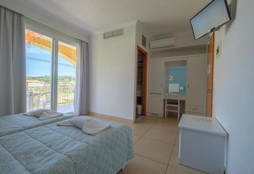 غرفة قياسية مطلّة علي الحديقة, Athina