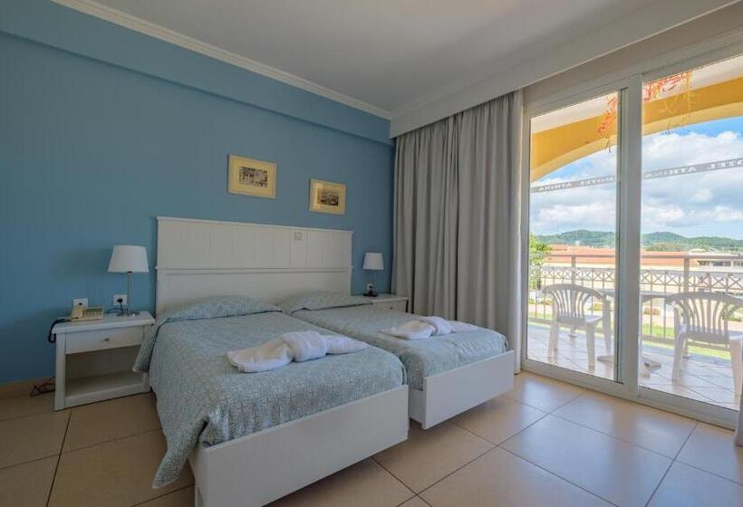 غرفة قياسية مطلّة علي الحديقة, Athina