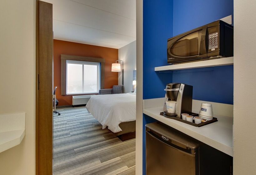 جناح, Holiday Inn Express & Suites   Nashville Metrocenter Downtown, An Ihg