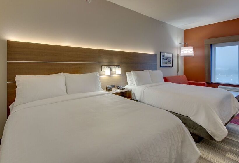 جناح لذوى الاحتياجات الخاصة, Holiday Inn Express & Suites   Nashville Metrocenter Downtown, An Ihg