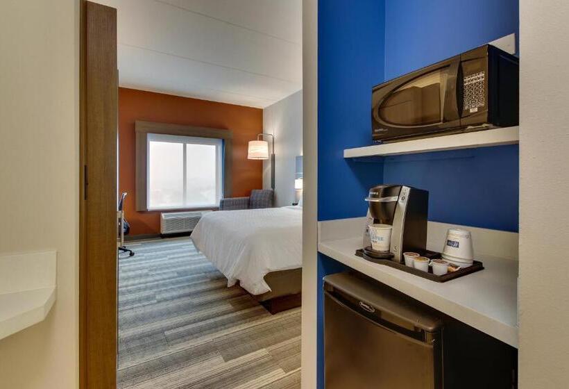 غرفة قياسية سرير كينج لذوى الإحتياجات الخاصة, Holiday Inn Express & Suites   Nashville Metrocenter Downtown, An Ihg