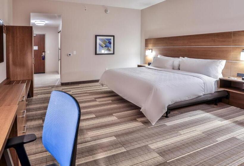 חדר סטנדרט עם מיטת קינג, Holiday Inn Express & Suites   Nashville Metrocenter Downtown, An Ihg