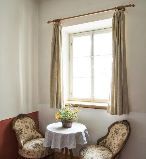 غرفة قياسية, Post Mauterndorf Og