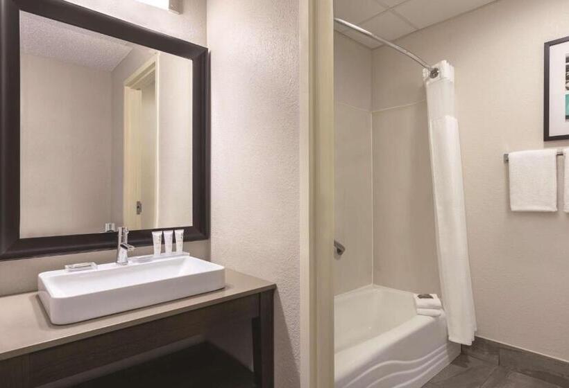 Номер Стандарт, Country Inn & Suites By Radisson, Port Clinton, Oh