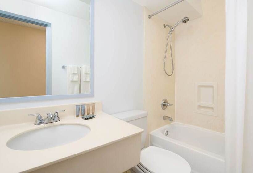 Номер Economy, Ewa Hotel Waikiki
