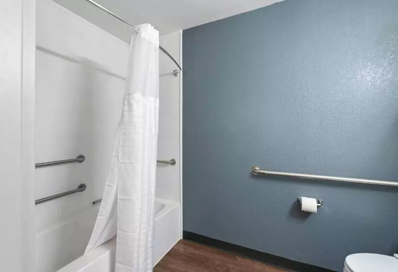 استودیوی استاندارد, Extended Stay America Suites  Charlotte  University Place