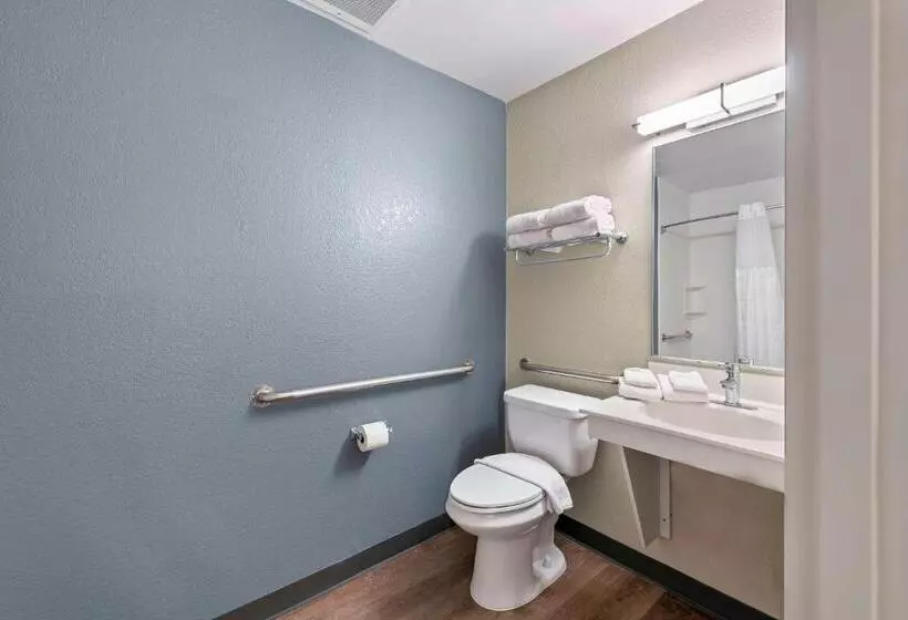 استودیوی استاندارد, Extended Stay America Suites  Charlotte  University Place