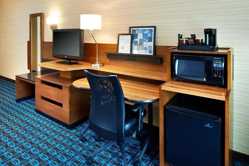 اتاق استاندارد با تخت بزرگ, Fairfield Inn By Marriott Port Huron