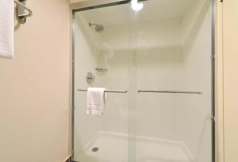 キングサイズベッドのデラックスルーム, Fairfield Inn & Suites Hattiesburg / University