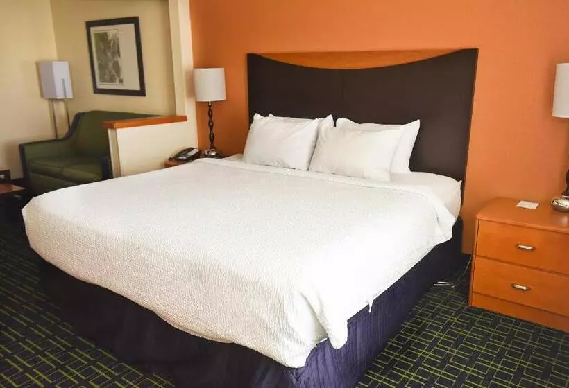 キングサイドベッドのスタンダードワンルーム, Americinn By Wyndham Topeka