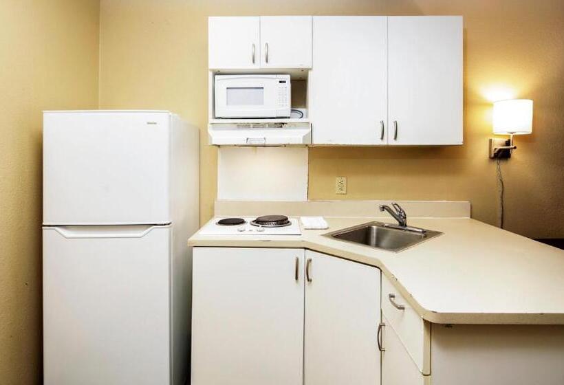 חדר סטנדרט לארבעה, Home 1 Suites Extended Stay