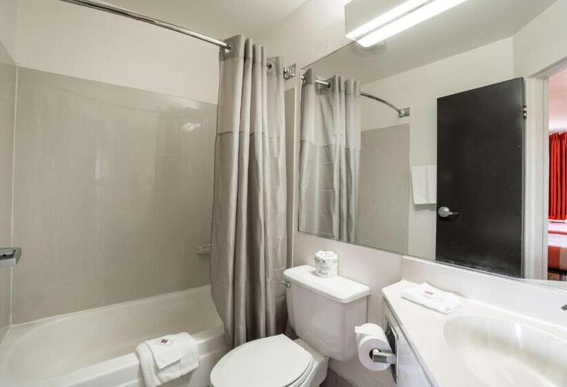 带大床的标准间, Motel 6 Augusta, Ga