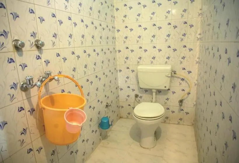 اتاق اکونومی, Tulsi Palace