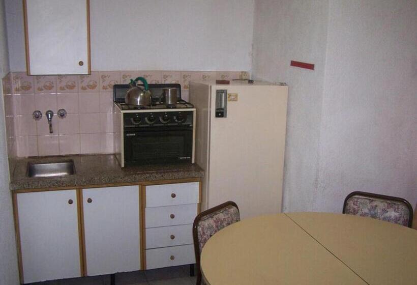 四人标准间, Apart Hotel Monaco