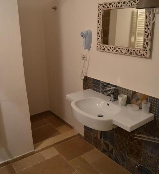 غرفة ديلوكس سرير كينج, Masseria La Tofala Benessere & Spa