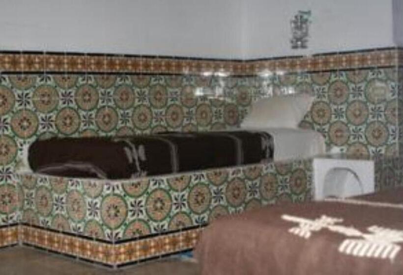 غرفة قياسية ثلاثية, Djerba Erriadh