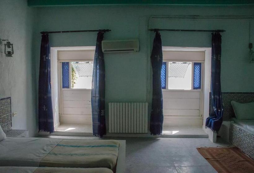 غرفة قياسية ثلاثية, Djerba Erriadh