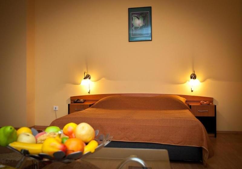 Pokój Superior, Ramada By Wyndham Budapest City Center