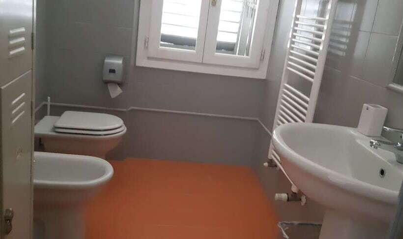 اتاق استاندارد, Ostello Tasso