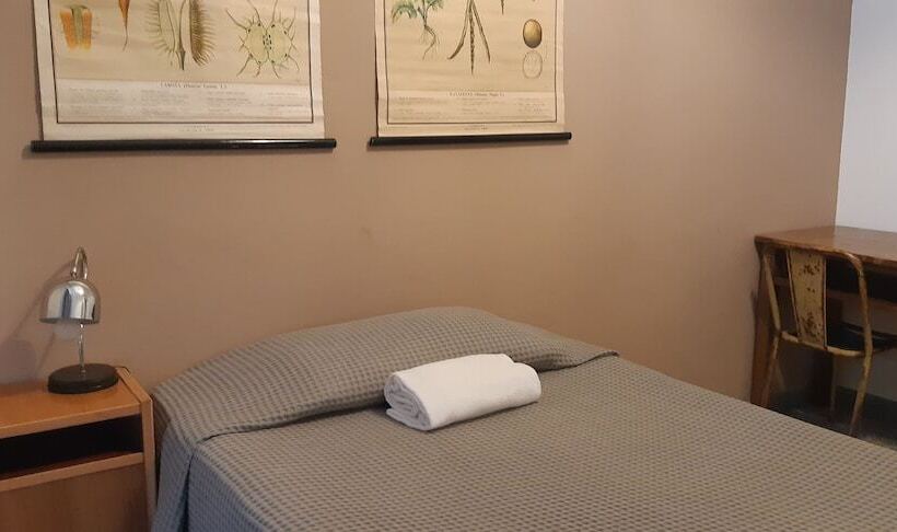 اتاق استاندارد با سرویس بهداشتی مشترک, Ostello Tasso