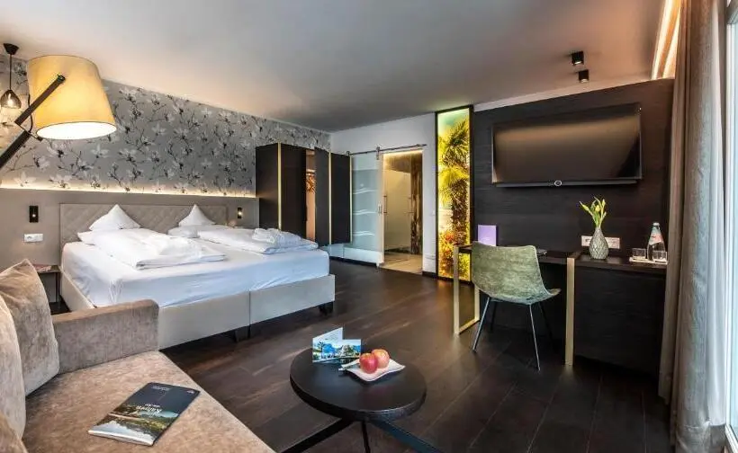 Standard-huone Järvinäkymä, Parc Hotel Am See