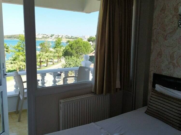 Triple Room Sea View, Senar Naz Otel