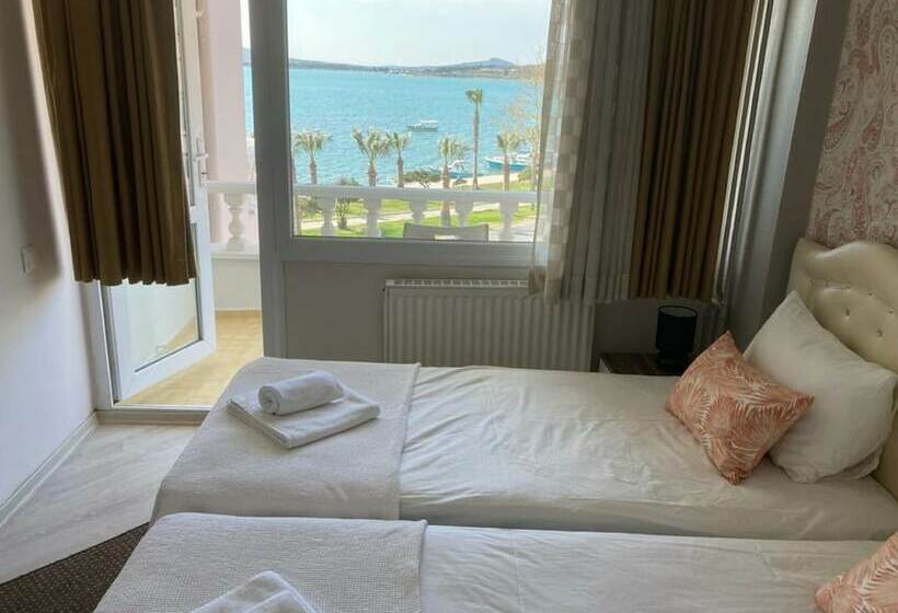 Triple Room Sea View, Senar Naz Otel