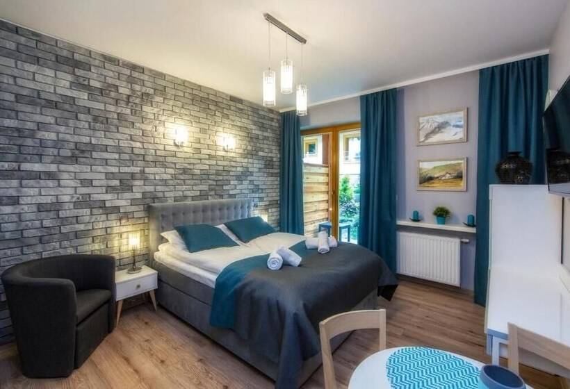 استودیوی استاندارد, Aparthotel Giewont