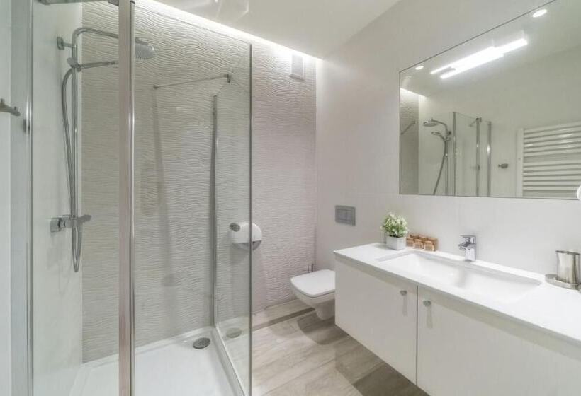 استودیوی استاندارد, Aparthotel Giewont